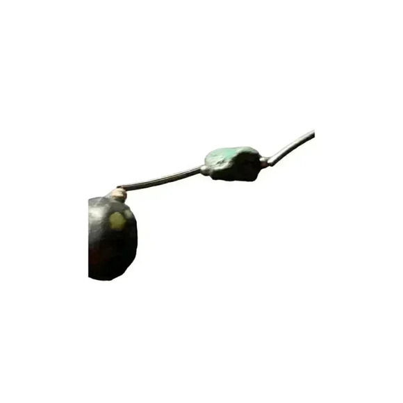 Faux Turquoise and silver necklace about 18 inches - Picture 12 of 12